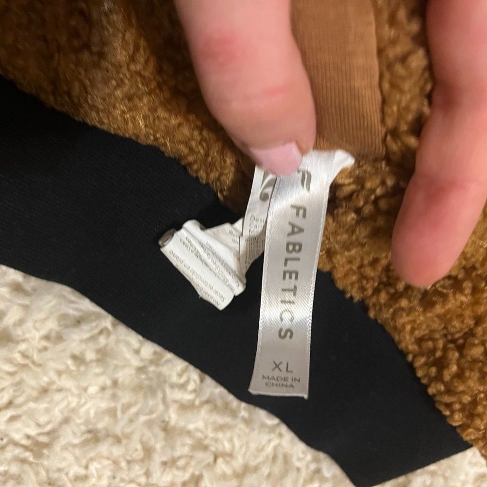 Fabletics Reversible Jacket Size Xl - image 2